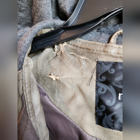 Bomber jacket - Picture 3 of 5